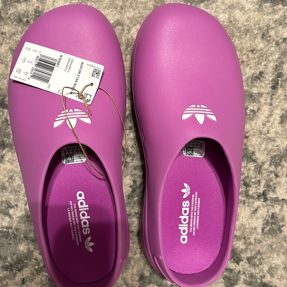 Adidas clogs
